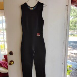 Black neoprene wetsuit size Medium